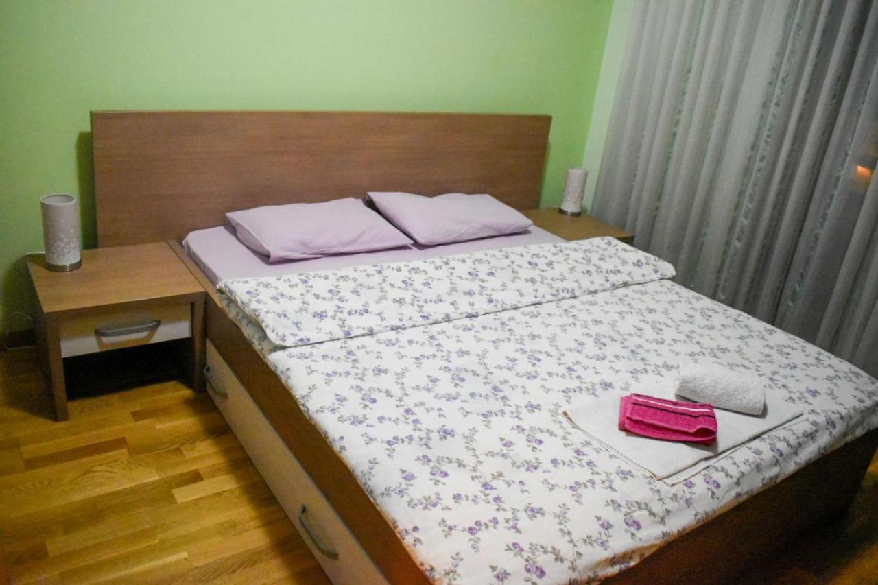 Apartman Sara 2 Podgorica Exterior photo
